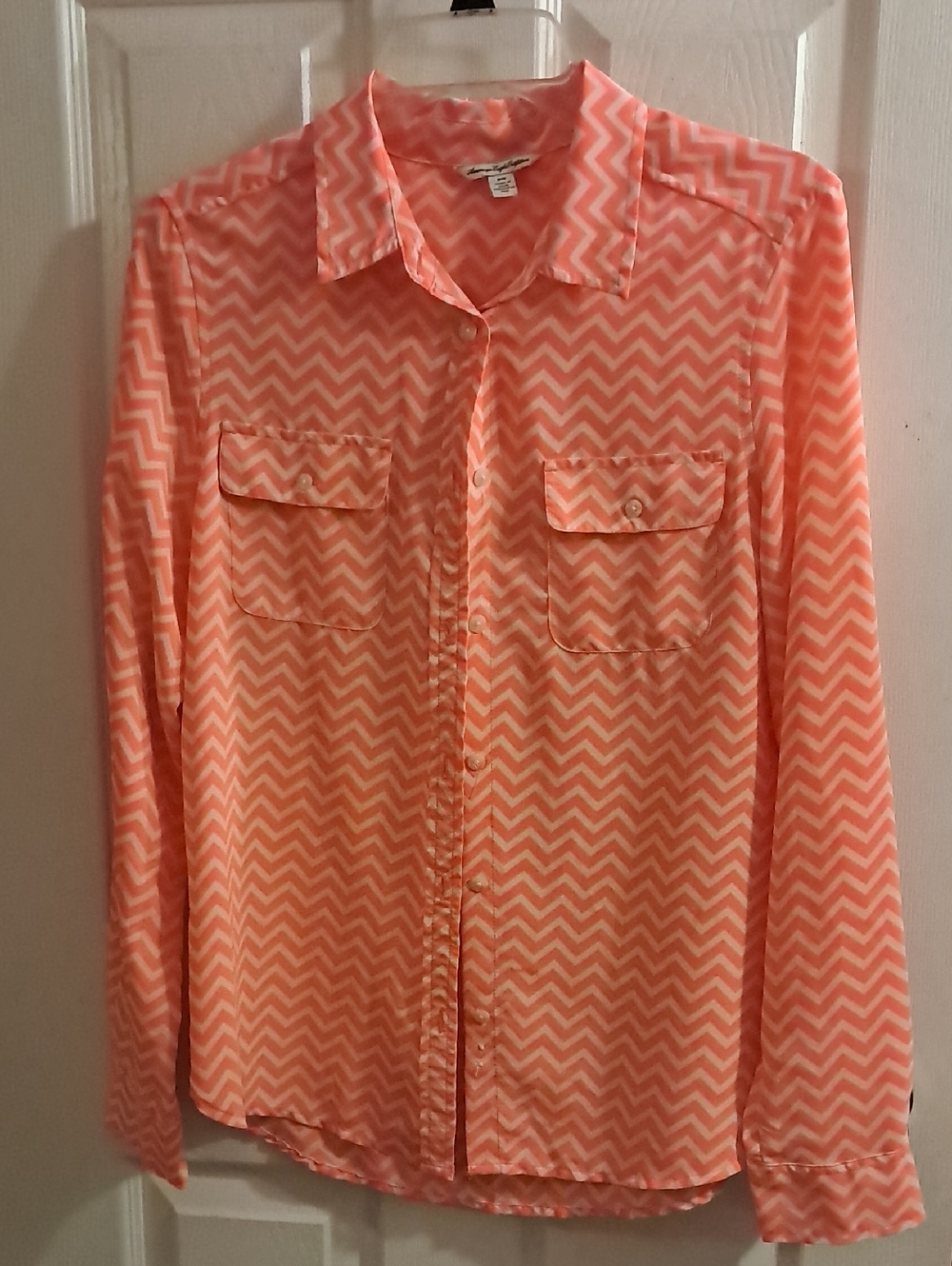 American Eagle Outfitters Coral Chevron Button-Down Shirt